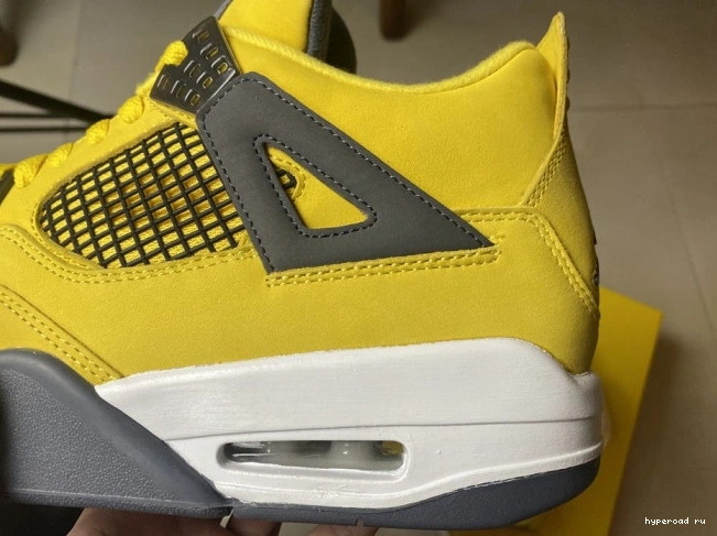 Lightning 4 Air CT8527-700 Retro Jordan 0704
